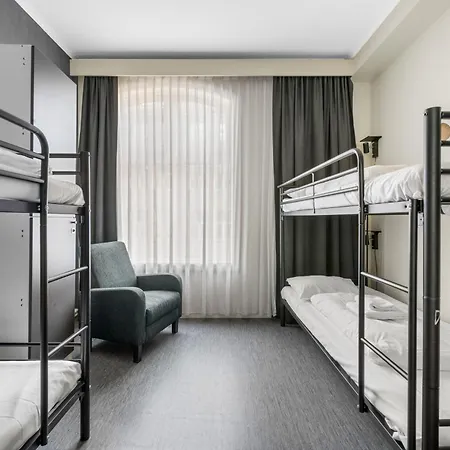 Hotel K7 3*
