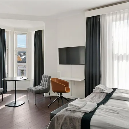 K7 Hotel 3*