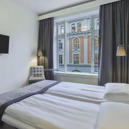 Hotel K7 3*