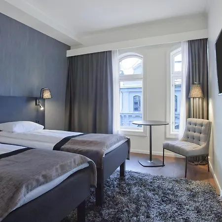 Hotel K7 3*